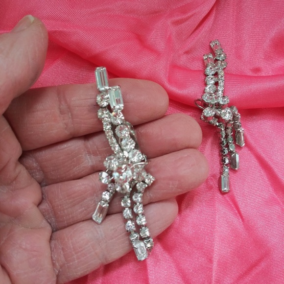 VTG 1980s Rhinestone Earrings Clip On - Picture 1 of 8